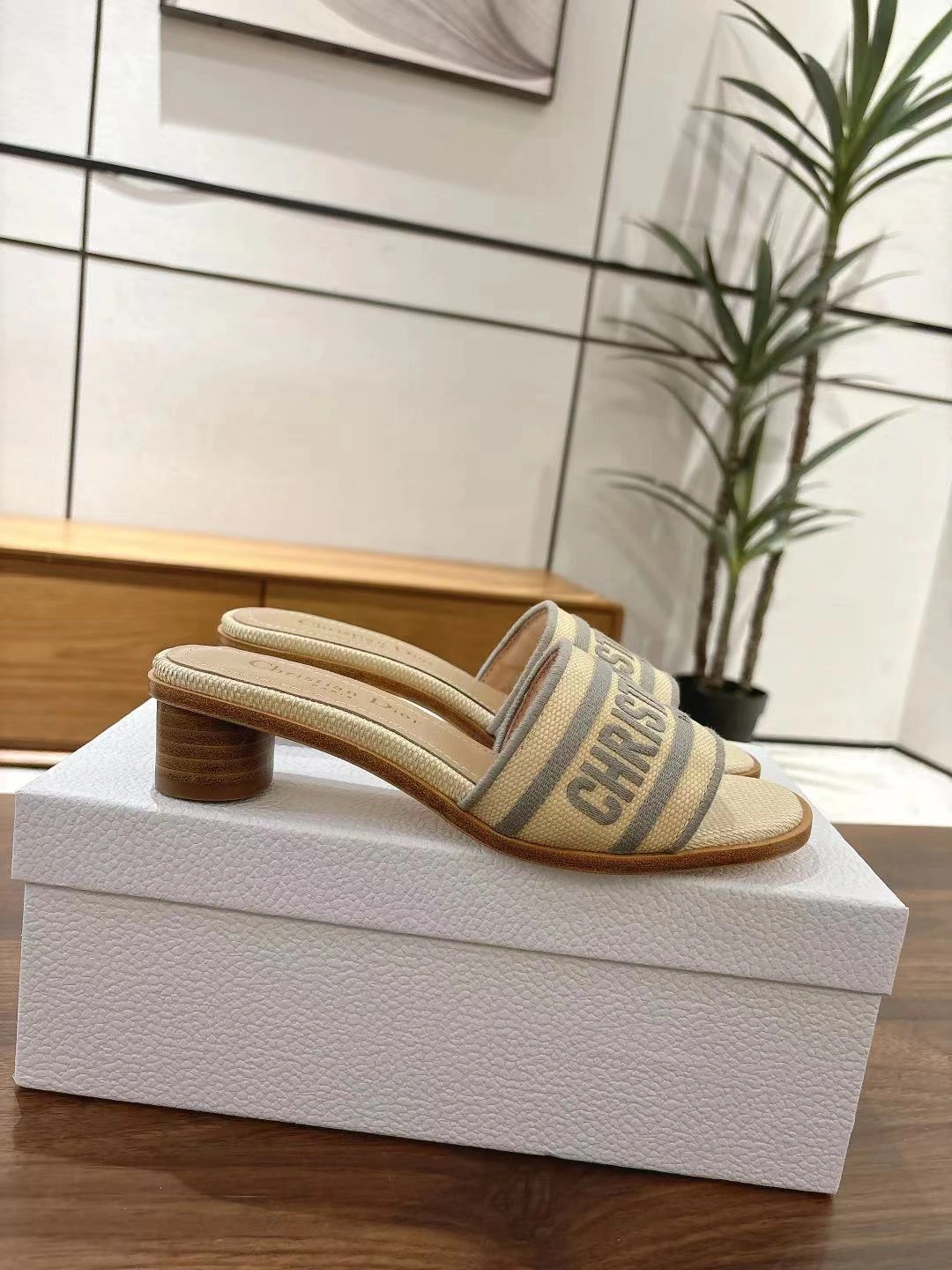 COCO-- 4ior KCO395ECJ_S24T embroidery Dway Heel height:3.5CM item:E-X000H1305
